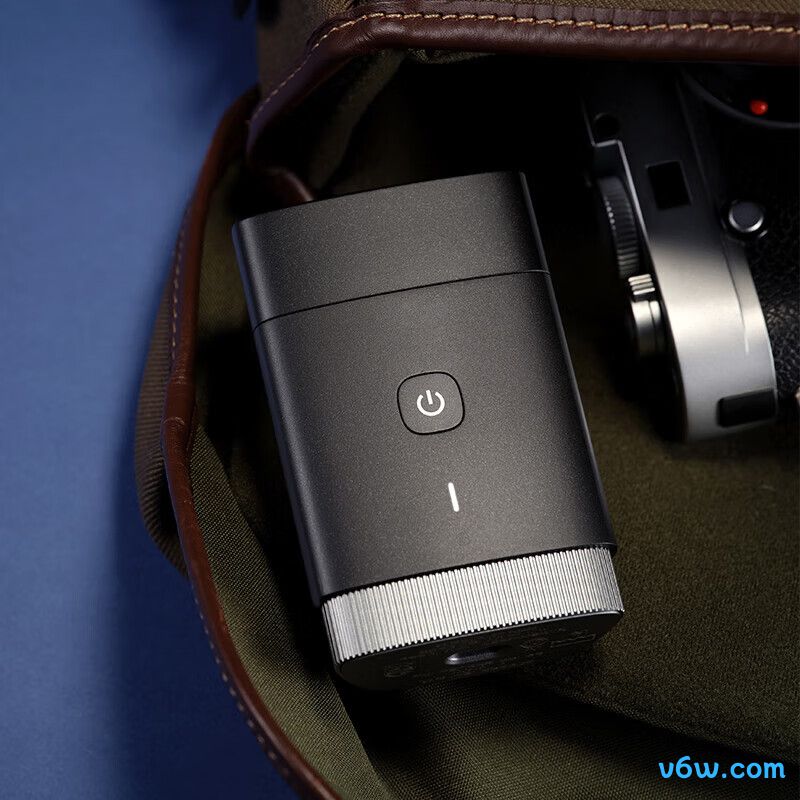 飞利浦PQ888剃须刀图片