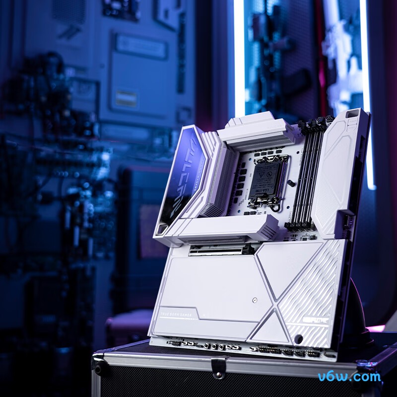 七彩虹iGame Z790D5 VULCAN  W V20主板图片