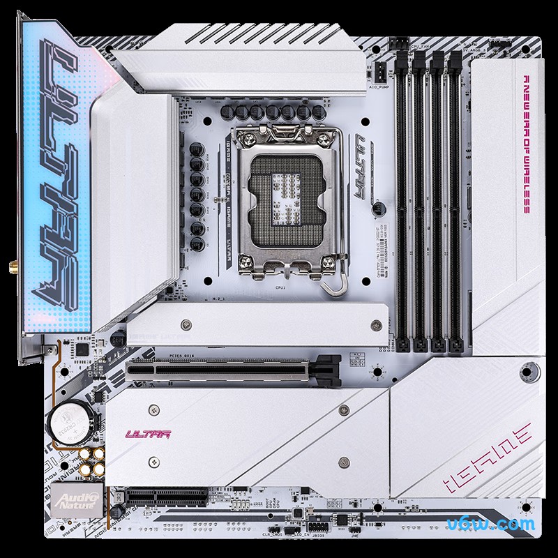 七彩虹iGame B760M ULTRA Z D5 V20主板图片