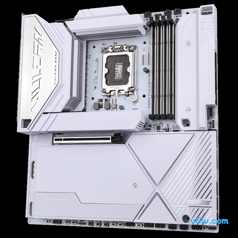 七彩虹iGame Z890 VULCAN W V20主板图片