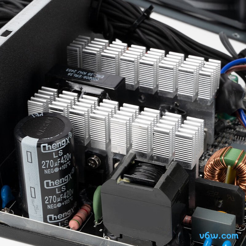 550W TR2 S 550电源图片