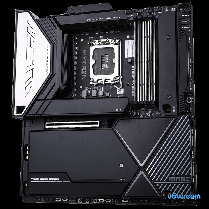 七彩虹iGame Z890 VULCAN X V20
