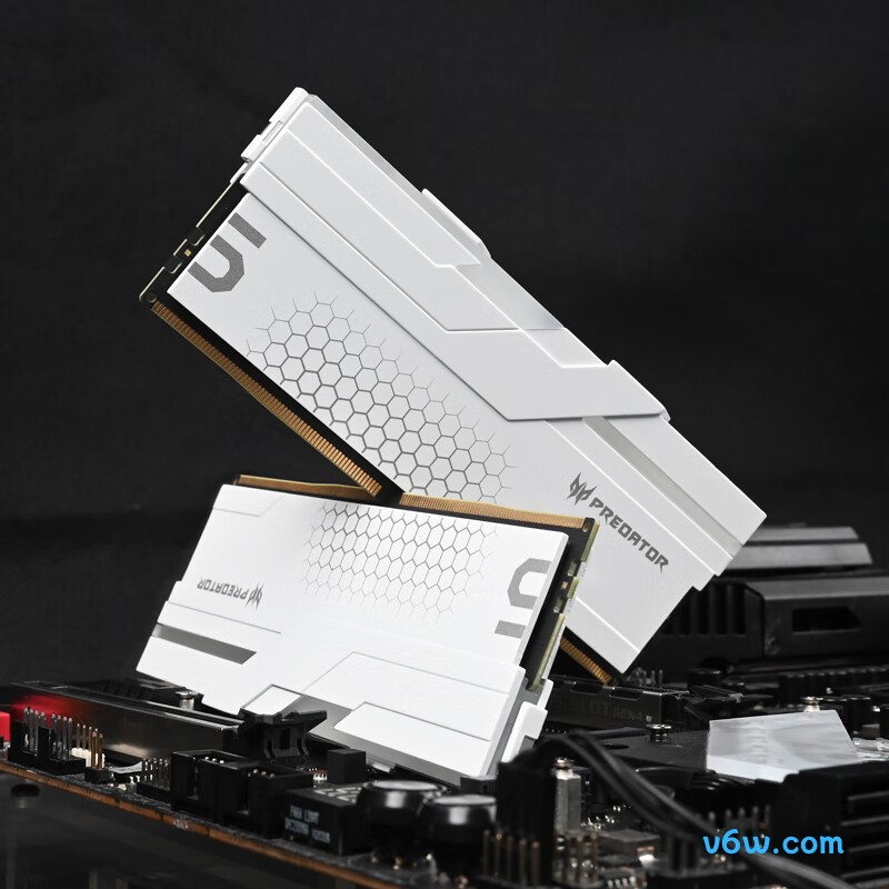 宏碁掠夺者64G(32G×2) DDR5 6400