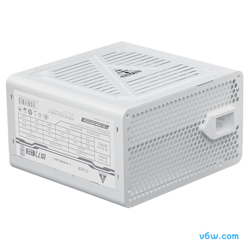 金河田 650W 战刀700